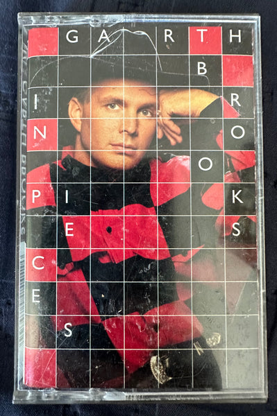 Garth Brooks - IN PIECES  cassette used