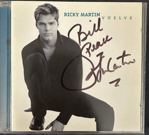 Ricky Martin signed cover booklet CD " VUELVE" autographed used